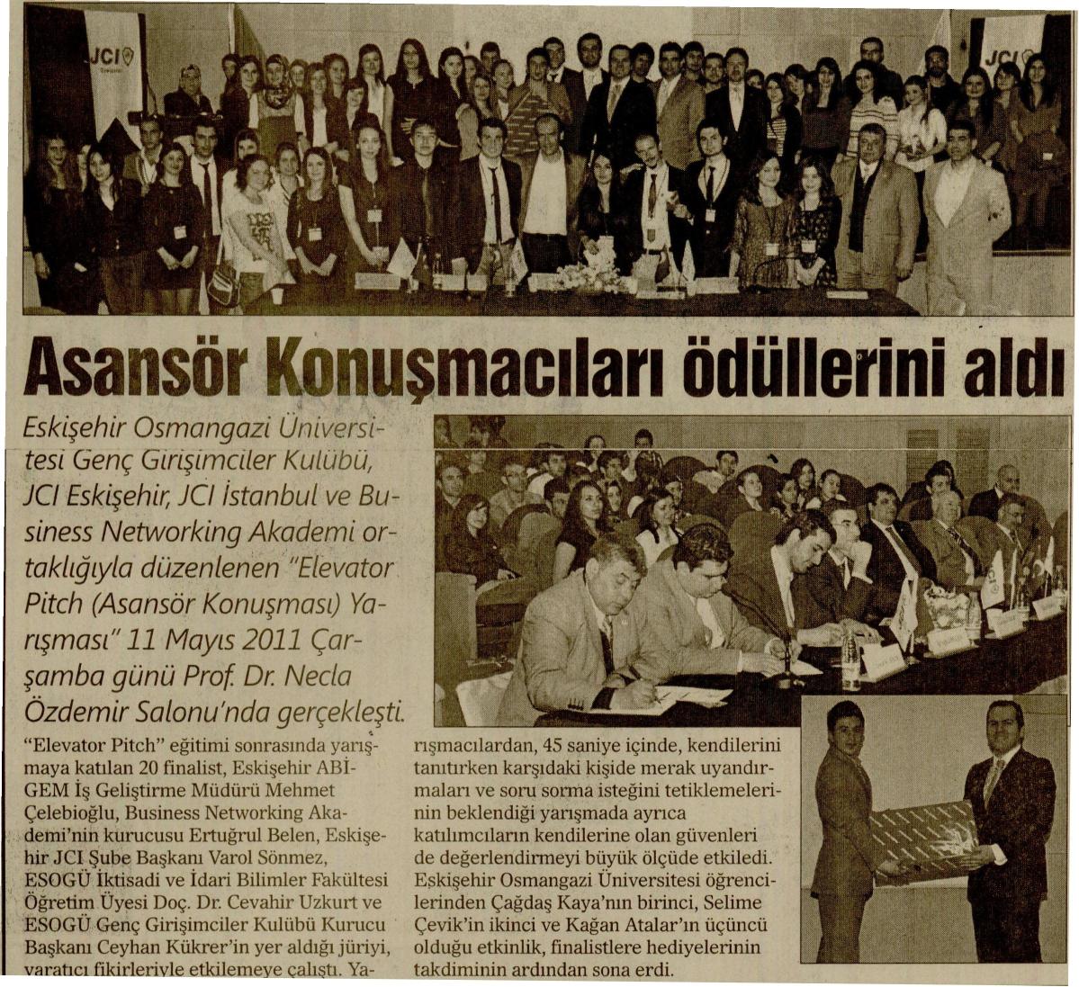 Asansör Konuşmacıları Ödüllerini Aldı.
